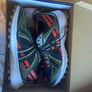 Mens shoes size 10/5